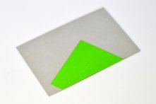 Impression Pantone argent + vert fluo sur papier mat