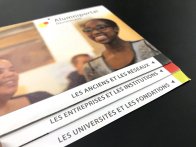 Dépliant avec onglets
