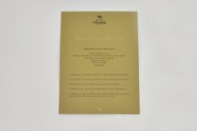 Attention à bien contraster vos couleurs : le texte en blanc est en fait un beige léger, il devient du coup assez peu visible