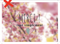 Vous ne devez pas avoir de traits de coupe qui coupent le long de l'image, c'est que vos bords perdus ont été mal paramétrés et que votre image de fond n'a pas été assez tirée en dehors du plan de travail.