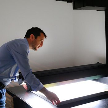 scan à plat Paris, scanner à plat à Paris, scanner tableau, scanner oeuvre d'art, scan grand format, scanner grand format